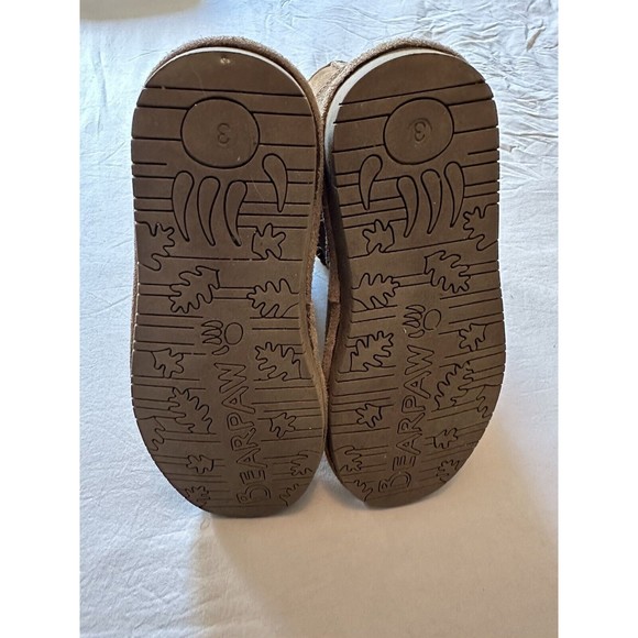 Suede Bearpaws booties size 3 kids/big kids In Color Tan - Picture 5 of 5